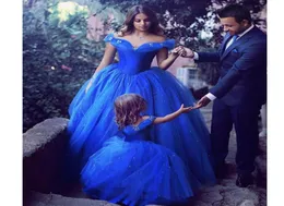 Royal Blue Prom Dresses 2019 bollklänningar från axeln med Shinny Crystals Bead Butterflies Evening Gowns Pageant Dress Cheap1899896