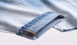 Studi per tracce invernali autunnali Light Be Set da uomo Giacca a buca strappata e jeans Simple Pantaloni abbinati in jeans coordinati maschio jeans casual quotidiano Suit6248457