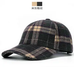 Mulheres e homens inverno ao ar livre, quente, taps de taps casual casual casquette de lã xadrez de lã para adultos 5562cm 2201111412902