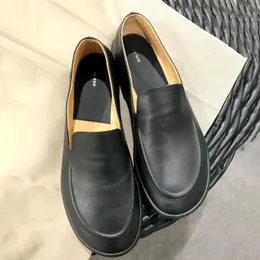 Новый стиль Loafer Casual Shoes Dress Duxuryys Дизайнер мужски на открытом воздухе.