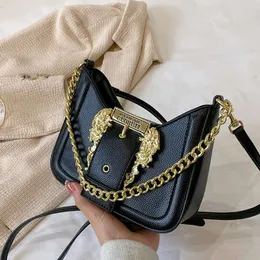 Новый барочный стиль европейский и американский ретро -металлический аксессуары, портативная сумка для плеча, маленькая квадратная сумка, тенденция женской сумочки кроссба