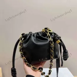 Designer Flamenco Purse Clutch Bag Premium Cow Leather Brand Flamenco Fold Cloud Påsar med fredspänne Luxury Flamenco Lucky Bag Mini Donut Chain Bag 240415