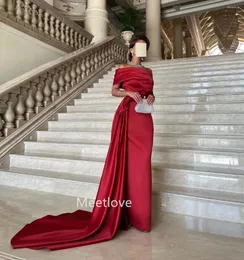 Festklänningar Meetlove Red Satin Mermaid Evening One Shodeh Mante Formal Prom Dress Arabia Dubai Firar klänningar med tåg