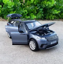 132 Ölçekli Diecast Alaşım Metal Lüks SUV Araç Modeli Range Rover Velar Koleksiyonu Offroad Araç Modeli Soundlight Toys CAR LJ9025252