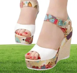 Yaz moda kadınlar balık ağız sandal kadın bohem muffin tepe topuk ayakkabıları yüksek platform kadın kama sandalları2027340
