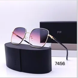 Modedesigner Sonnenbrille für Frauen Herren Outdoor Shades Mode klassische Lady Luxus Eyewear Temple Loguat Appeal Onepiece Signature Gafas Para El Sol de mit Box