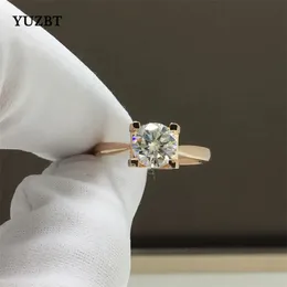 Yuzbt Women Trendy 18K Rose Gold Splated 2 ct Doskonały cięcie diamentowy tester przeszłości D Color Moissanit Cow Głowa pierścień ślubna 240412