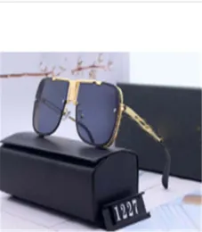 Designer Polarizerd Sunglasses for Mens Glass Mirror Gril Lense Vintage Sun Glasses Eyewear Accessories womens2636589