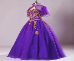 Imagem real Organza Vintage Purple Prom Dresses Apliques de ouro de coração Pleats Sheer Bolero Lace Up Back Quinceanera Form5918145