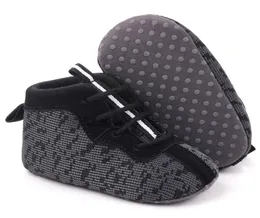 Новорожденная обувь для мальчиков для мальчиков удобно смешанных цветов Fashion First Walkers Kids Shoes Scarpe Neonata 36177008