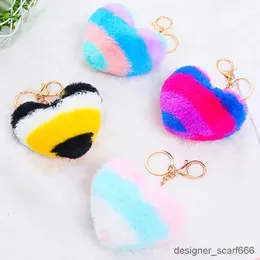 Keychains Lanyards Heart Pompoms Keychain Rainbow Multicolor Pom-Pom Key Chain Ladies Handbag Car Key Ring Handgjorda tillbehör Key Chain Pendant D