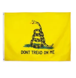 Gadsden Flag Snake Flag Tea Party Bannerは、Grommetsを備えた3x5 ftポリエステルガラガラダブルステッチ2166530で旗を踏んではいけません