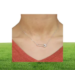 Europeiska kvinnliga smycken Simple Safety Pin Necklace Paled Cz Shiny Silver 925 Enkel senaste Design Silver Jewelry1891572
