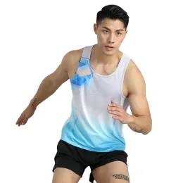 Shorts Nuovi uomini che gestiscono set di esercitazioni sport abbigliamento maratona gilet di abbigliamento sportivo+cortometraggi per pista per pista asciutto e camicia da jogging da campo rapido