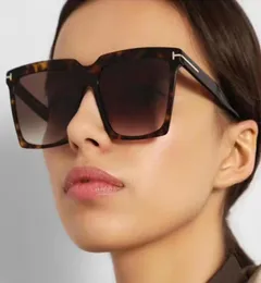 Klassische Sonnenbrille Männer oder Frauen Freizeitreisen UV400 Schutzbrille Modedesigner Ford Retro Square Plate Vollrahmen FT0996 5546642
