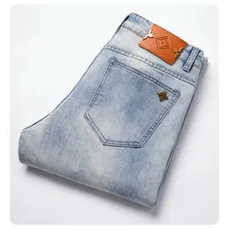 Mäns jeans vår sommar tunna män smal fit europeiska amerikanska lvicon high-end märke små raka byxor q9580-00