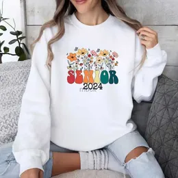 Mens Hoodies Kıdemli 2024 Sweatshirt Wildflower T-Shirt Çiçek Grad Sınıfı 2024 Mezuniyet Hediyesi Hoodie Gevşek Spor Uzun Kollu Kazak 240412