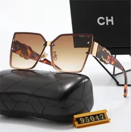 Projektant okularów przeciwsłonecznych kanałów Męskie okulary PC Obiektyw Pełna ramka Uv400 Sun Proof Women Fashion Benzyna Strażnik Bachelor ADUMBRAL DO BUFTÓW PLAŻY