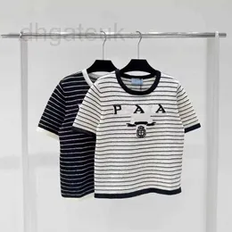 Kvinnors stickor Tees Designer Brand High Definition French Contrasting Striped Letter Knit tröja för 24 sommar ny fashionabla och mångsidiga tunna korta ärmar Uira