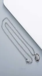 Original Design Luxury Necklace Fashion Classic Double g Silver Lion Head Valentine039s Gift Straight Jewelry Designer Pendant 9569003