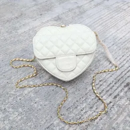 Sacchetti da sera Nuova a forma di cuore Designer Bagna Spalla Messenger Chain Fashion Compact e comodo