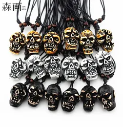 Jóias de moda inteira 18pcs imitação yak osso esculpido Horror Devil Skull Colar Pingente Colar Halloween Skull Colar Amulet Gift6936412