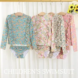 Flickor baddräkt Tvåbit baddräkt Fashion Floral Ruffle Badkläder för barn Sommarbaddräkter Beachwear 2st Set 240412