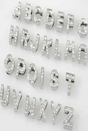 Hela 10mm 130pcslot AZ Full Rhinestones Slide Letters DIY Alfabet Charm Tillbehör Passar för 10mm PET -krage Keychains4262506