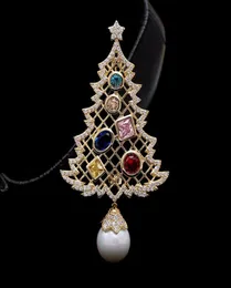 24 New2022 Luxury Designer Pearl Brooch Christmas Tree Pin for Women with Cubic Zirconia Fashion Jewelry Female New Year Gift4617504