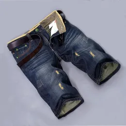 Jeans rasgado de verão Homens de jeans retos masculino de moda casual roupas masculinas sem cinto 240409