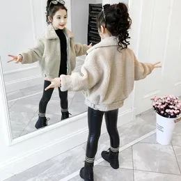 Jackets Girls Babys Kindermanteljacke Outwear 2024 Schöner Samt verdicken Winter Herbst Outsmantel Top Outdoor Teenager Kindergerinnsel