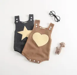 Spädbarn unisex bomullstickande romper 2 ärmlös knappstjärna kärlek tryckt ull jumpsuit barn onesies flickor mjuka utanför kläder 03t9023436