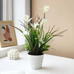 Dekorativa blommor nordisk stil konstgjord blomma vardagsrum dekoration kreativitet inomhus skrivbord falsk krukut simulering växt grön