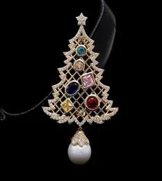 2022 Luxury Designer Pearl Brooch Christmas Tree Pin for Women with Cubic Zirconia Fashion Jewelry Female New Year Gift2977715