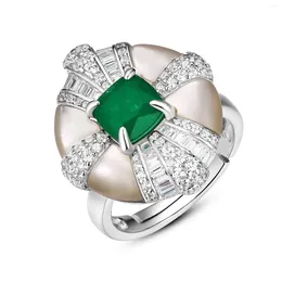 Ringos de cluster 925 Silver Bated Gold Ring High Carbon Diamond Musa Emerald Mother Shell/Retro Vintage pesada textura