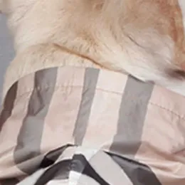 Ny mode lyxdesigner husdjur hundkläder vattenprovande sak hund franska tjur husdjur klädplikt valprock hoodies franska bulldog chihuahua schnauzer grossist
