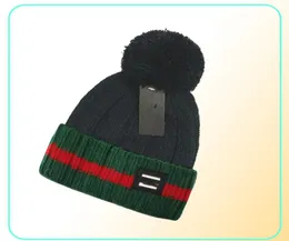Fashion L16080 tendenza di alta qualità berretti invernali palla di pelliccia artificiale Donne calde molto fredde Cappello di grandi dimensioni per uomini Wool Hedging Cap31945134