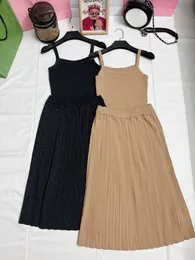Spring/Summer New Knitted Set High Waist Suspended Tank Top Knitted Pleated Skirt