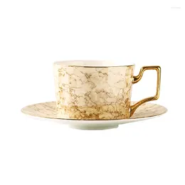 Cups Saucers Kaffeetasse Design und Untertassen -Set European Style Tea Spoon Kreative Tazas de Cafe Familie Getränkware