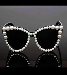 Sonnenbrille 2018 Neueste sexy Katzenauge Sonnenbrille Designer Lady Pearl für weibliche Vintage -Masken 2203263856060