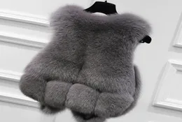 Новая осенняя зима в 2020 году меховой жилет для Lady Fur Coat состоит из имитации Fox Fur с подушением хлопчатобумажного жилета.