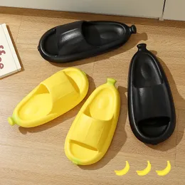 Gratis fraktdesigner Slides Sandal Slippers Banana Shoes Roliga fruktskor för män Kvinnor Gai Sandaler Mules Män kvinnor tofflor Tränare Sandles Storlek 35-45