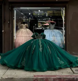 Emerald Green Princess Quinceanera klänningar prom bollklänning från axel glitter paljetter vestido de quinceanera spetsar applikationer tyll 15 maskerad klänning