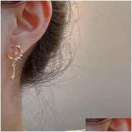 Dangle Chandelier 2024 New Star Moon Asymmetric Pearl 14K Yellow Gold Earrings For Women Personality Fashion Jewelry Birthday Gifts Dr Dh6Da