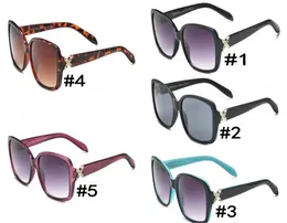 Neue Marke Hochwertige Sonnenbrille Frauen Sonnenbrillen Designer Sonnenbrille UV400 Quadratrahmen Diamant Sonnenbrillen 4047 Modetend M3906517