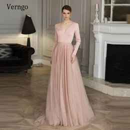 Вечеринка платья Verngo 2024 Простые элегантные обнаженные розовые вечерние длинные рукава v Sece Sect Top Tol Tule a Line Formal De vestido de Firsta