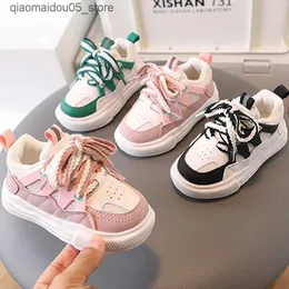 Sneakers 1-6-letnia dziewczyna swobodne buty sportowe oddychające buty do biegania Spring i jesień płaskie buty dziecięce zapatos Q240413