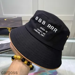 Desingers Bucket Hats Luxurys breda Brim Solid Color Letter Sunhats Fashion Caps Trend Travel Buckethats Temperament Hundred TCTQ