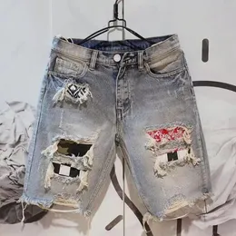 Summer Men Hole denim kısa pantolon moda dilenci kazınmış beş parçalı kot şort 240402