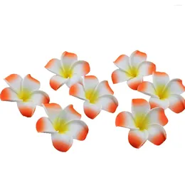 Flores decorativas 100pcs 6cm Plumeria Flor Frangipani Flor para decoração de festa de casamento (laranja)